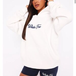 White Fox Season 7 Oversized Hoodie Snow  M/L